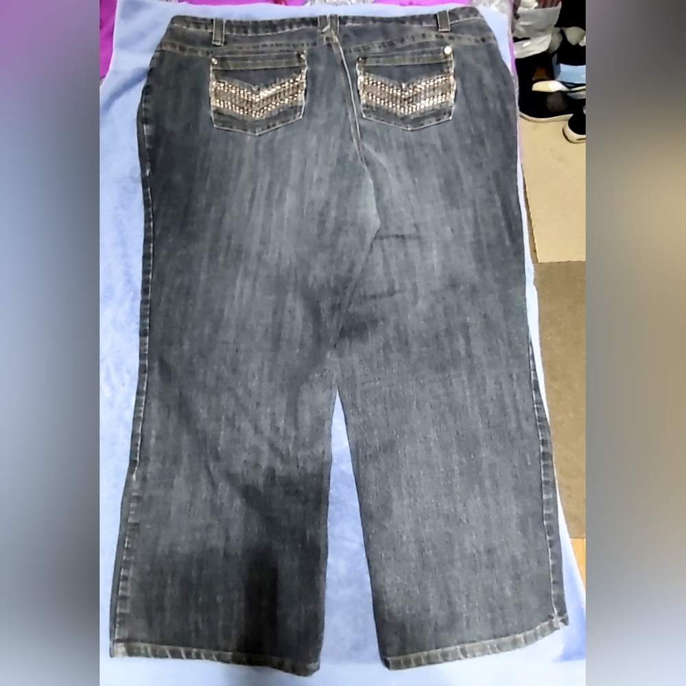 Jeans - Picture 5 of 6